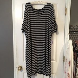 Lane Bryant 26/28W Black & Gray Striped Dress